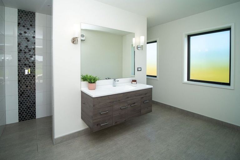 Photo of property in 64 Lakeview Lane, Mangawhai, 0573