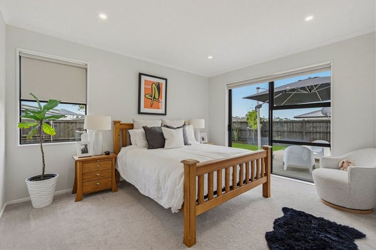 Photo of property in 30 Tyler Davies Drive, Red Beach, 0932