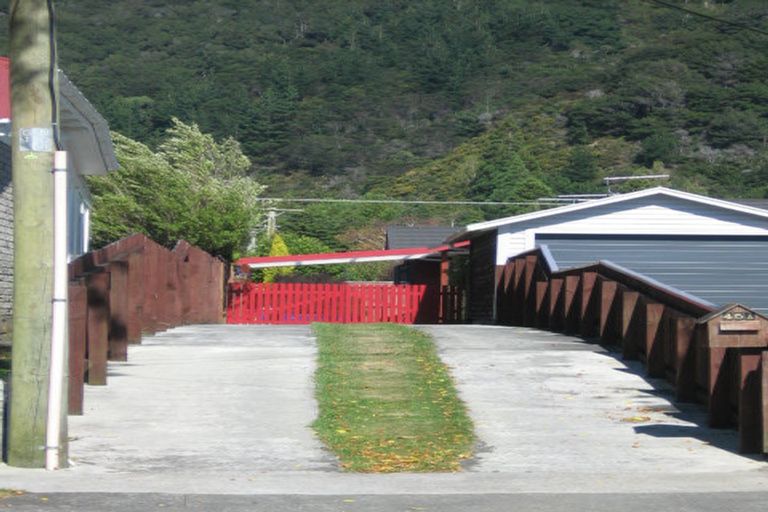 Photo of property in 45 Seddon Street, Wallaceville, Upper Hutt, 5018