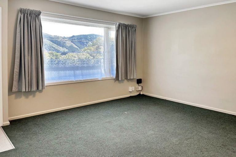 Photo of property in 35 Dunns Street, Silverstream, Upper Hutt, 5019