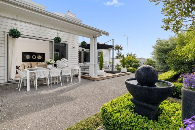 Photo of property in 1 Astelia Lane, Papamoa Beach, Papamoa, 3118