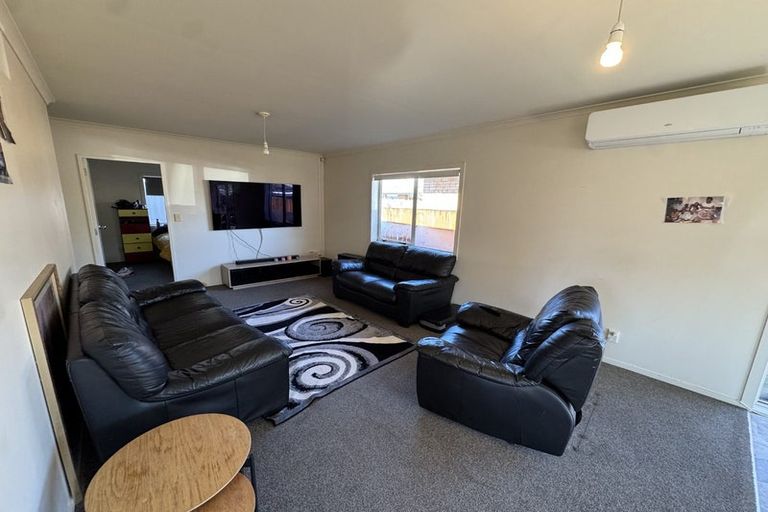 Photo of property in 5 Corsair Place, Melville, Hamilton, 3206