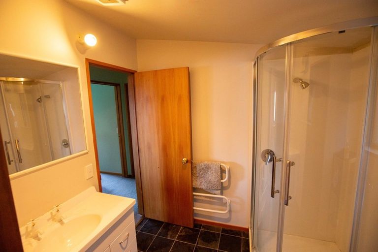 Photo of property in 7b Caples Place, Fernhill, Queenstown, 9300