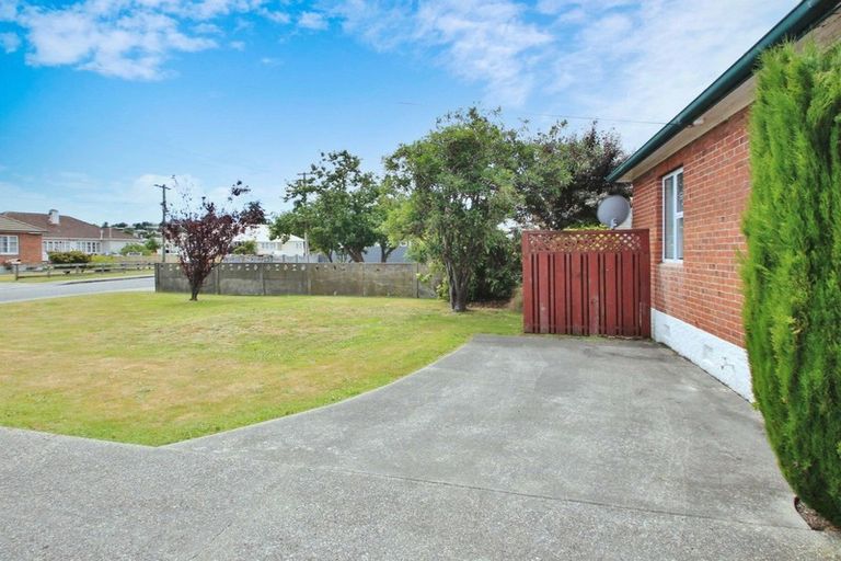 Photo of property in 12 Churchill Avenue, Gore, 9710