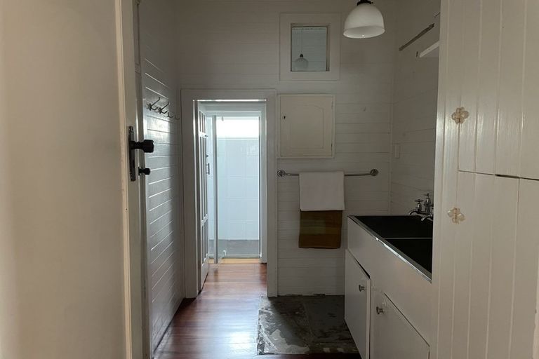 Photo of property in 10 Dinniss Avenue, Regent, Whangarei, 0112