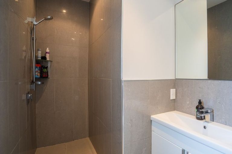 Photo of property in 18 Olliver Grove, Waikanae Beach, Waikanae, 5036