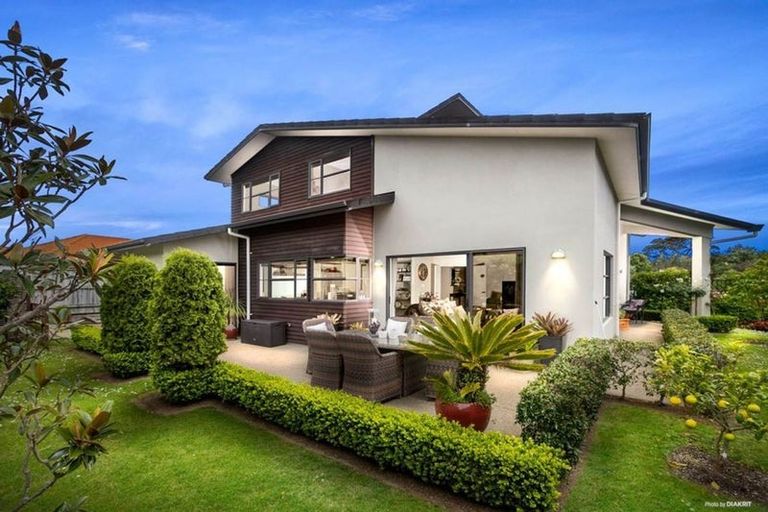 Photo of property in 7 Bronwylian Drive, Flat Bush, Auckland, 2016