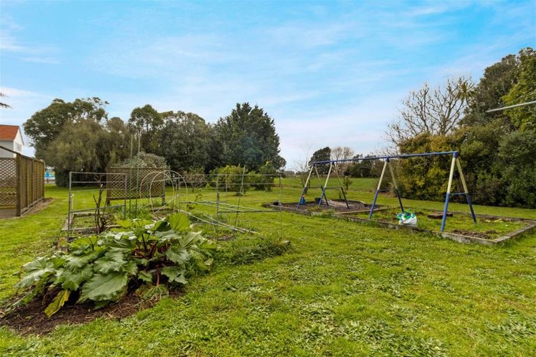 Photo of property in 115 Awhitu Road, Karioitahi, Waiuku, 2683