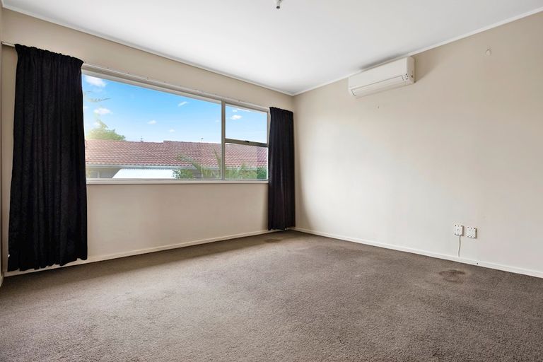Photo of property in 65 Wordsworth Road, Manurewa, Auckland, 2102