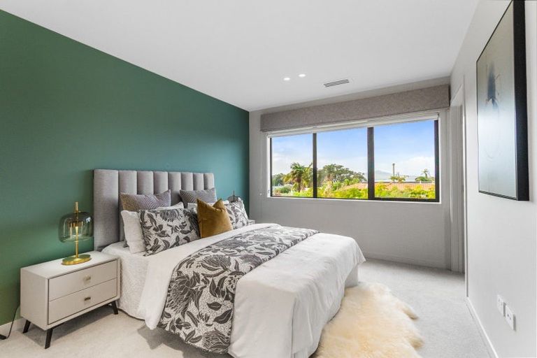 Photo of property in 201c Hurstmere Road, Takapuna, Auckland, 0622