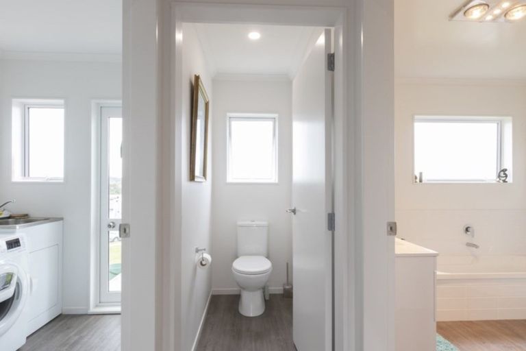 Photo of property in 34a Weka Street, Mangawhai, 0505