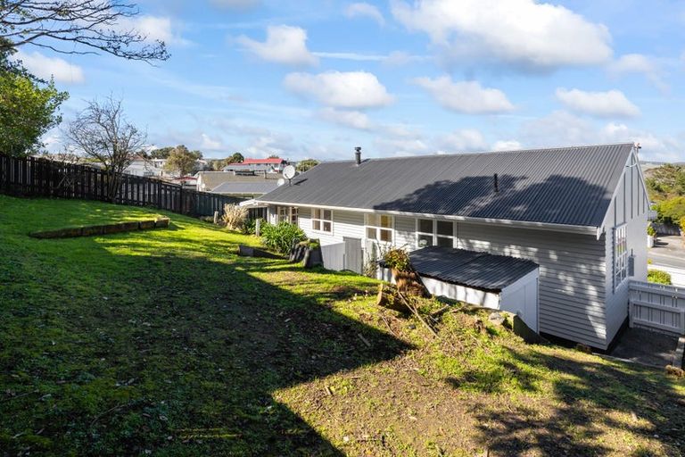 Photo of property in 472 Warspite Avenue, Ascot Park, Porirua, 5024