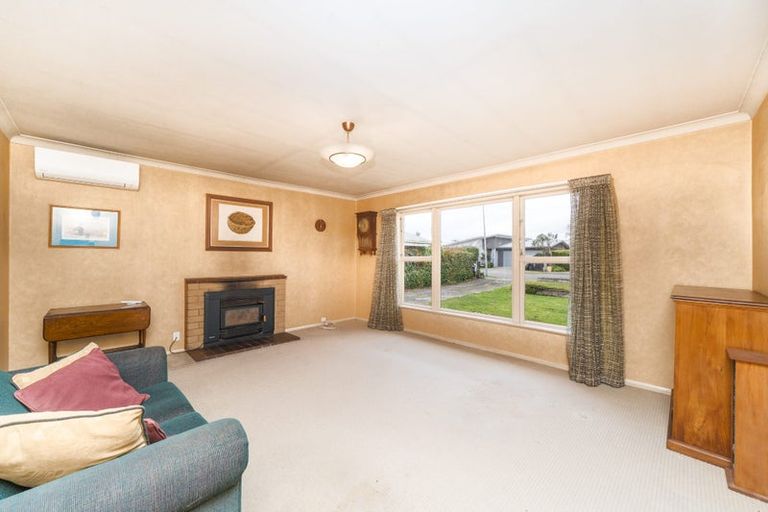 Photo of property in 8 Ake Ake Avenue, Hokowhitu, Palmerston North, 4410