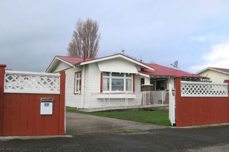 Photo of property in 77 Heretaunga Street, Palmerston North, 4414