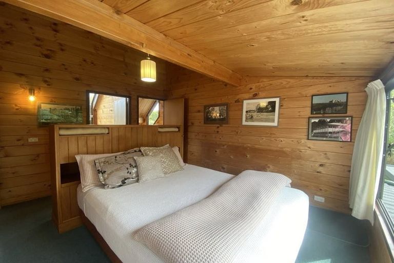 Photo of property in 6a Beach Road, Waikawa, Picton, 7220