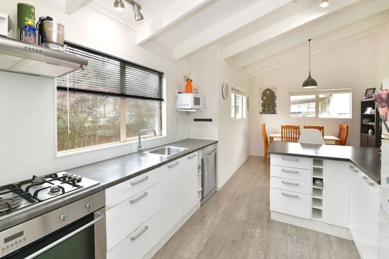 Photo of property in 1/55c Springs Road, Parakai, 0830