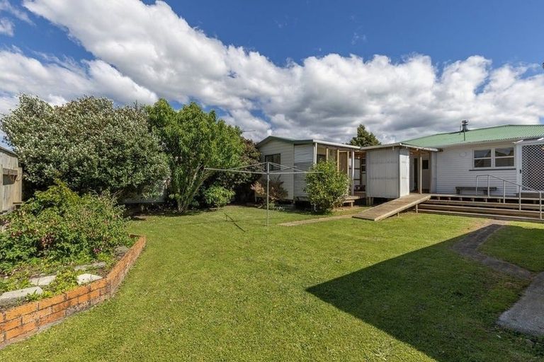 Photo of property in 3 Marlborough Street, Levin, 5510