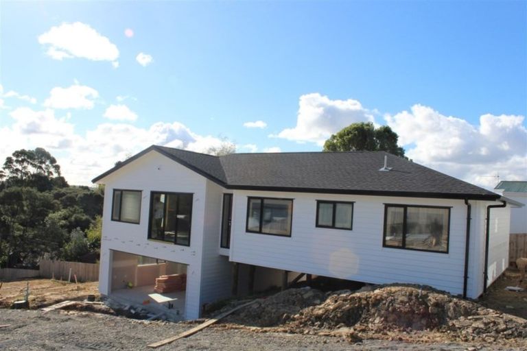 Photo of property in 109b Woodglen Road, Glen Eden, Auckland, 0602