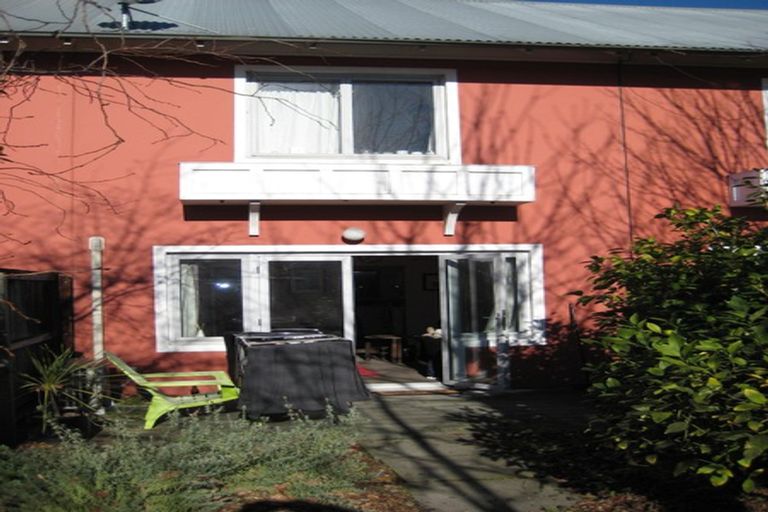 Photo of property in 2/4 Melrose Street, Christchurch Central, Christchurch, 8013