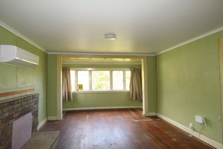 Photo of property in 17 Ives Street, Hector, 7822