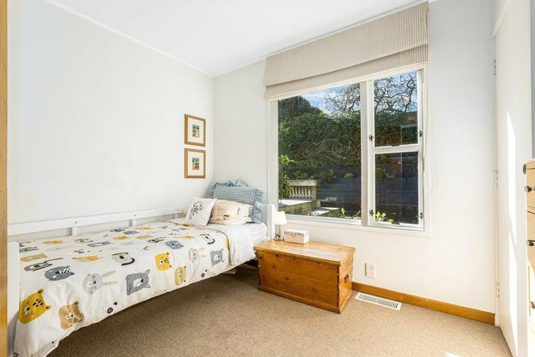 Photo of property in 35a Braithwaite Street, Karori, Wellington, 6012