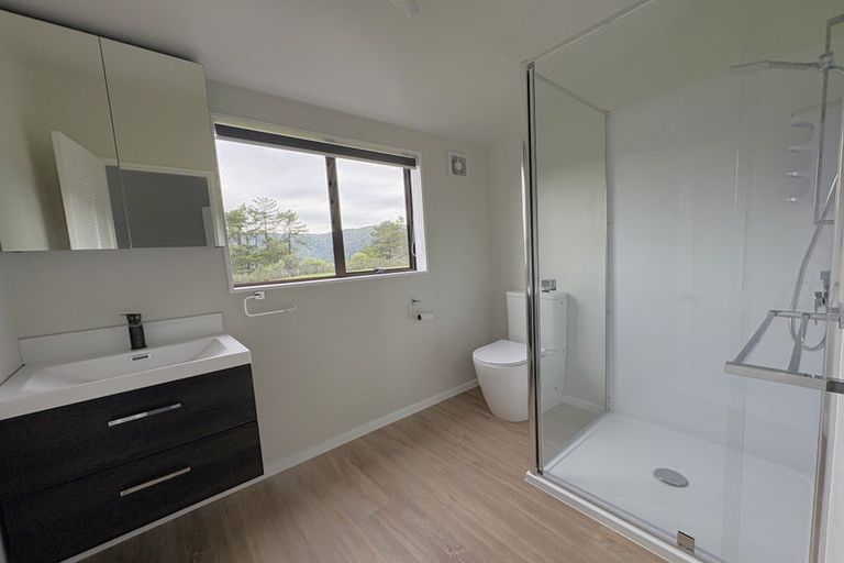 Photo of property in 15b Whitechapel Grove, Stokes Valley, Lower Hutt, 5019
