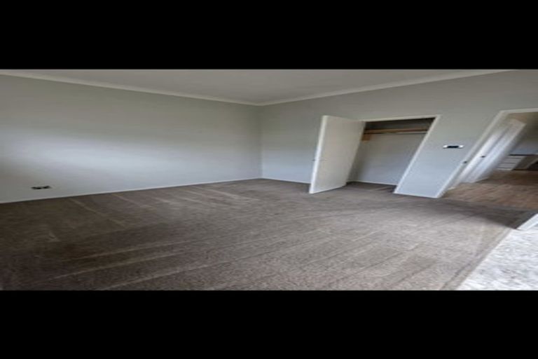 Photo of property in 22 Carrickdawson Drive, Flat Bush, Auckland, 2019