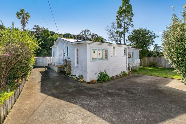 Photo of property in 3/26 Woodside Road, Massey, Auckland, 0614