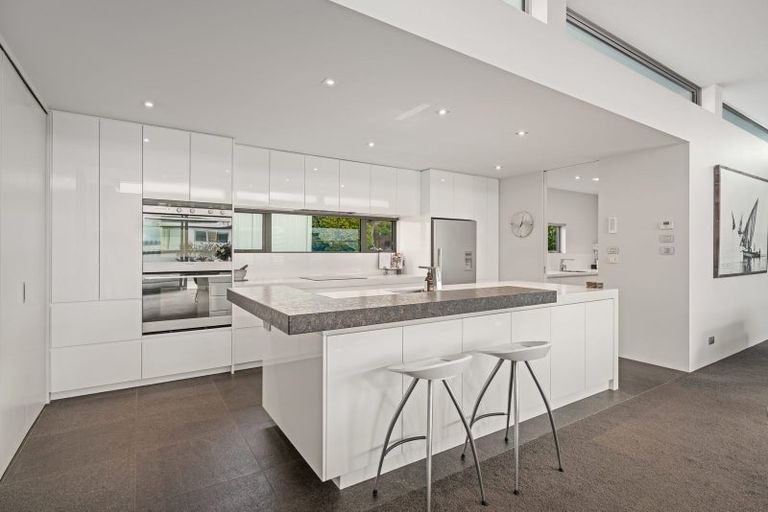 Photo of property in 15 Faulks Terrace, Wanaka, 9305