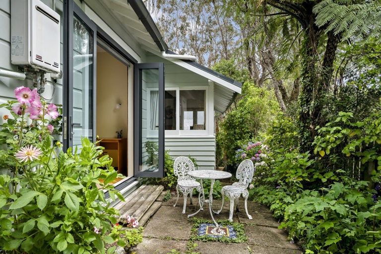 Photo of property in 23 Wilton Road, Wadestown, Wellington, 6012