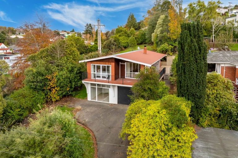 Photo of property in 19 Centennial Avenue, Helensburgh, Dunedin, 9010