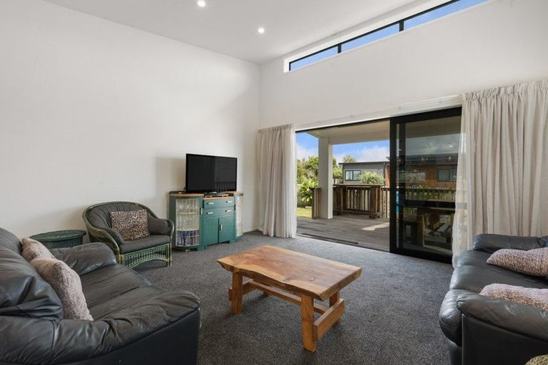 Photo of property in 16c Hanlen Avenue, Waihi Beach, 3611