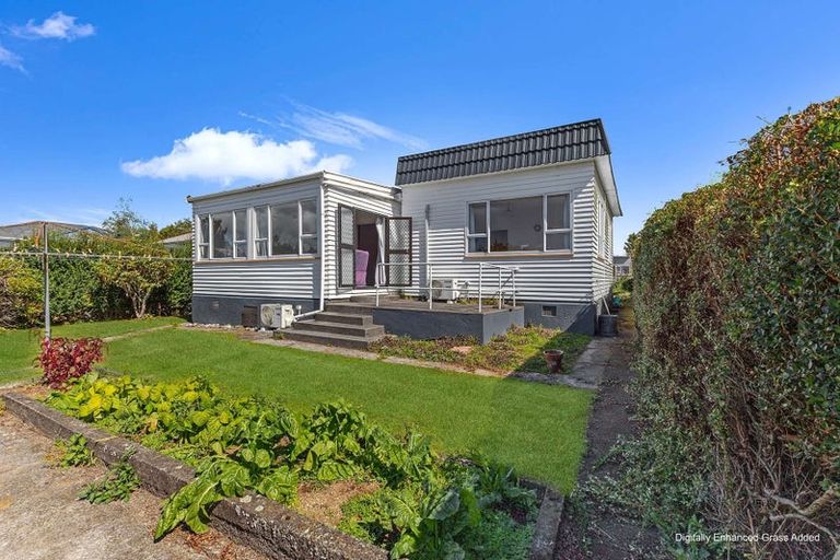 Photo of property in 16 Achilles Street, Stratford, 4332