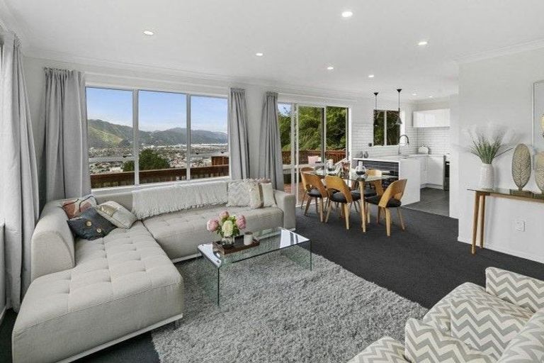 Photo of property in 71a Tirohanga Road, Tirohanga, Lower Hutt, 5010