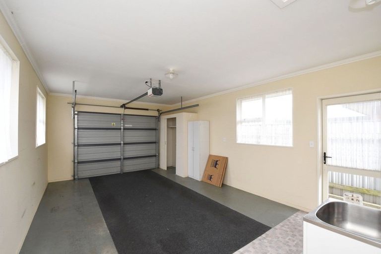 Photo of property in 120 Newcastle Street, Windsor, Invercargill, 9810