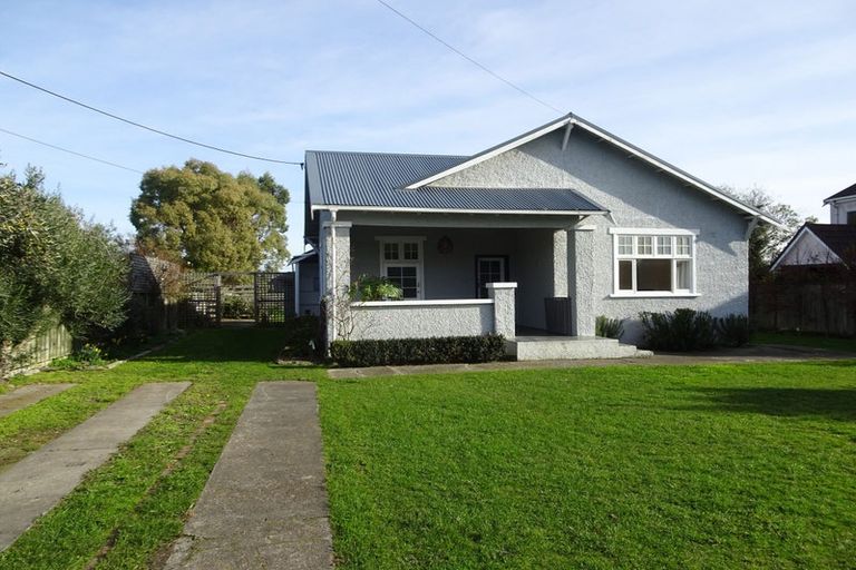 Photo of property in 6 Malcolm Street, Martinborough, 5711