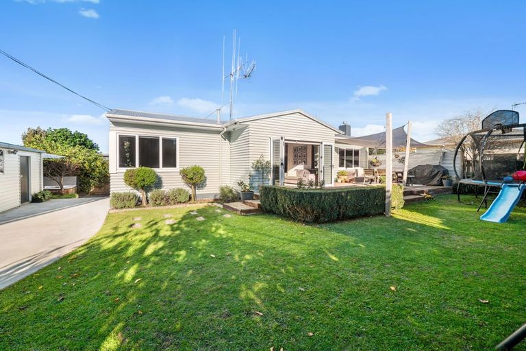 Photo of property in 8 Cameron Road, Te Puke, 3119