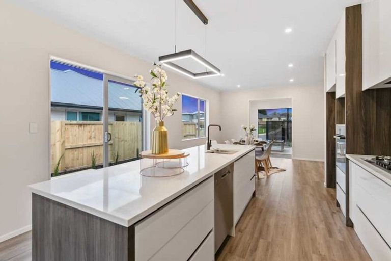 Photo of property in 45 North Ridge Drive, Rototuna North, Hamilton, 3210