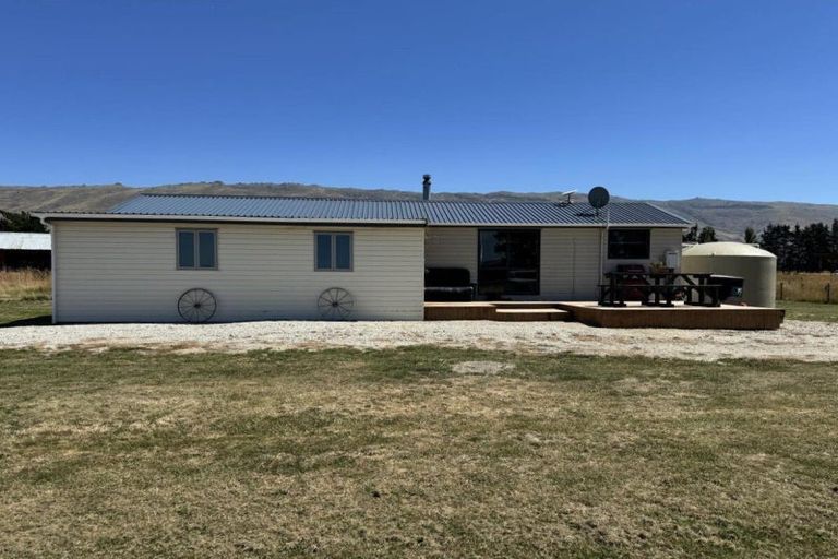 Photo of property in 93 Mason Road, Middlemarch, 9596