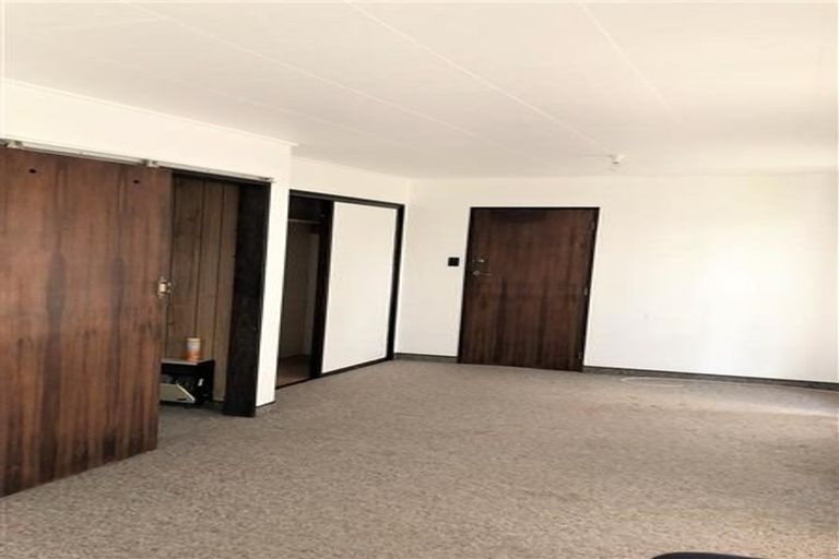 Photo of property in 1 Rimu Street, Levin, 5510