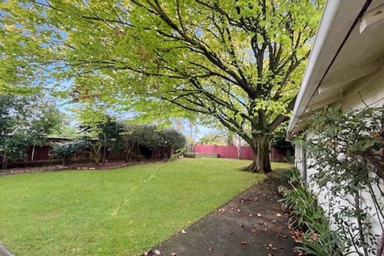 Photo of property in 37 Florence Avenue, Palmerston North, 4414
