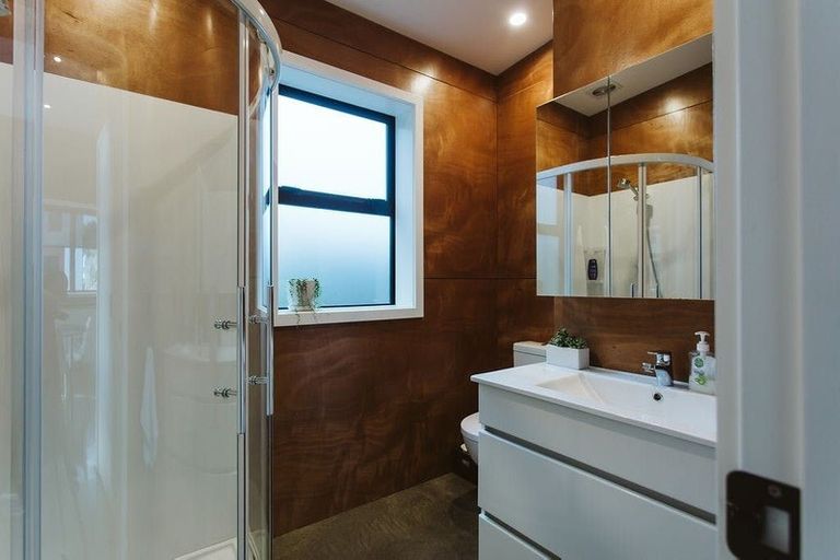 Photo of property in 7b Lyn Street, Lynmouth, New Plymouth, 4310