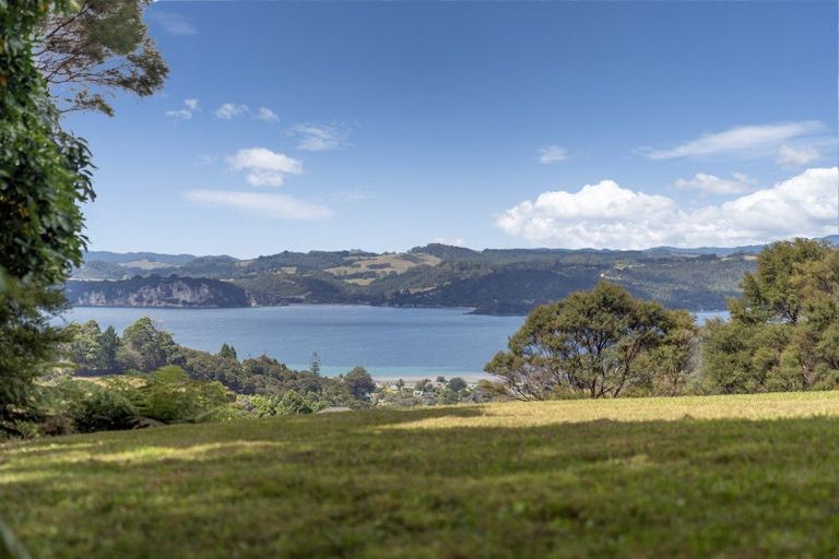 Photo of property in 47 Tarapatiki Drive, Whitianga, 3510