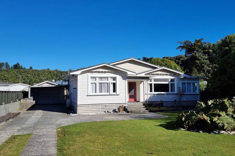 Photo of property in 86 Marsden Road, Greymouth, 7805