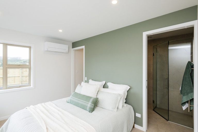 Photo of property in 23 Allan Avenue, Lytton West, 4071