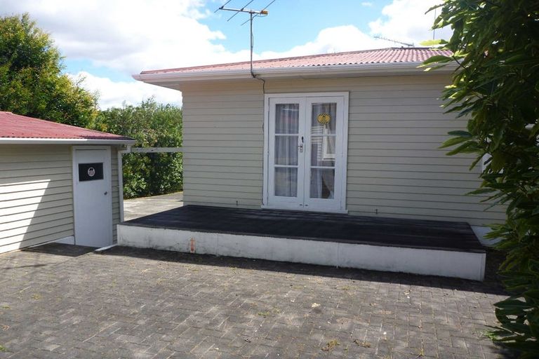 Photo of property in 15 Linwood Avenue, Forrest Hill, Auckland, 0620