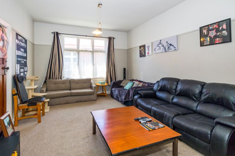 Photo of property in 194 North Street, West End, Timaru, 7910