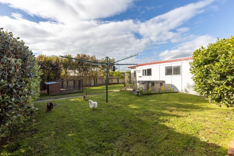 Photo of property in 1 Williams Terrace, Fitzherbert, Palmerston North, 4410