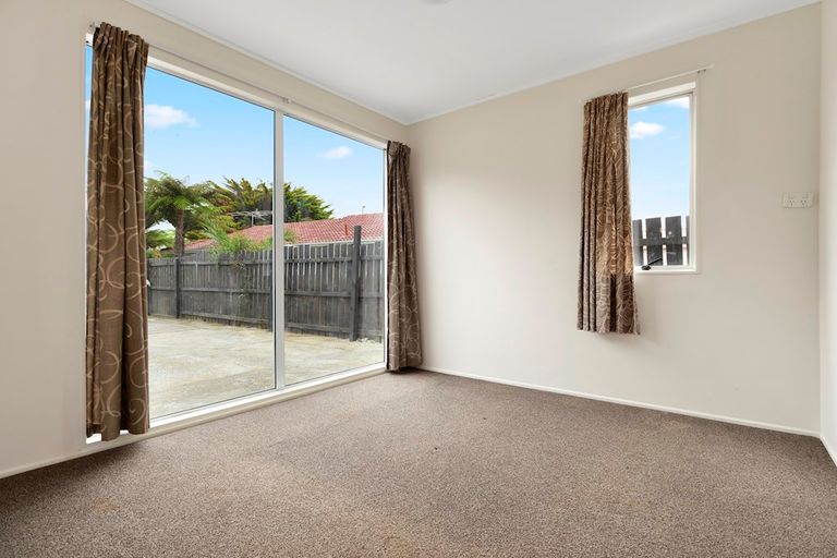 Photo of property in 65 Wordsworth Road, Manurewa, Auckland, 2102