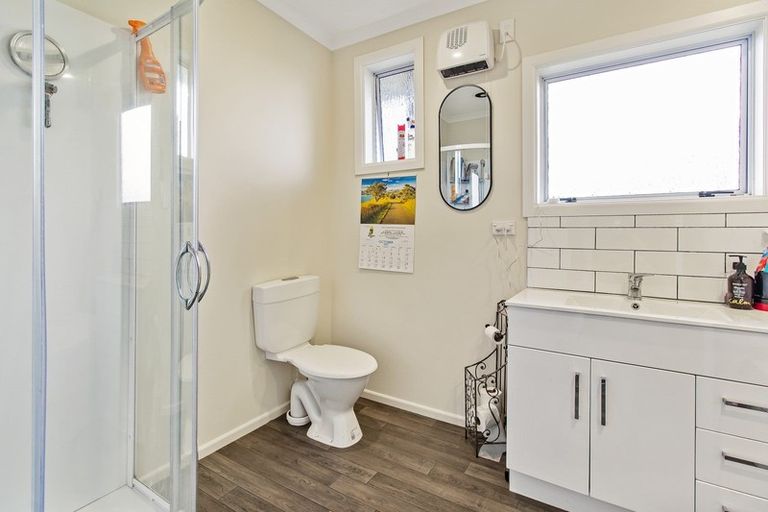 Photo of property in 15 Grace Street, Waimate, 7924